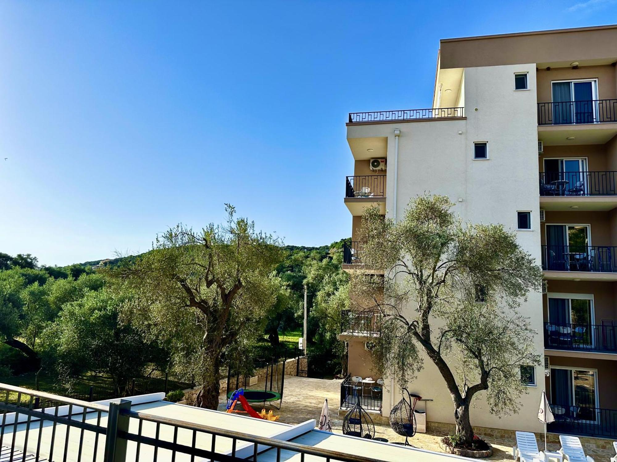 Akhdar Apartments Utjeha Exterior foto